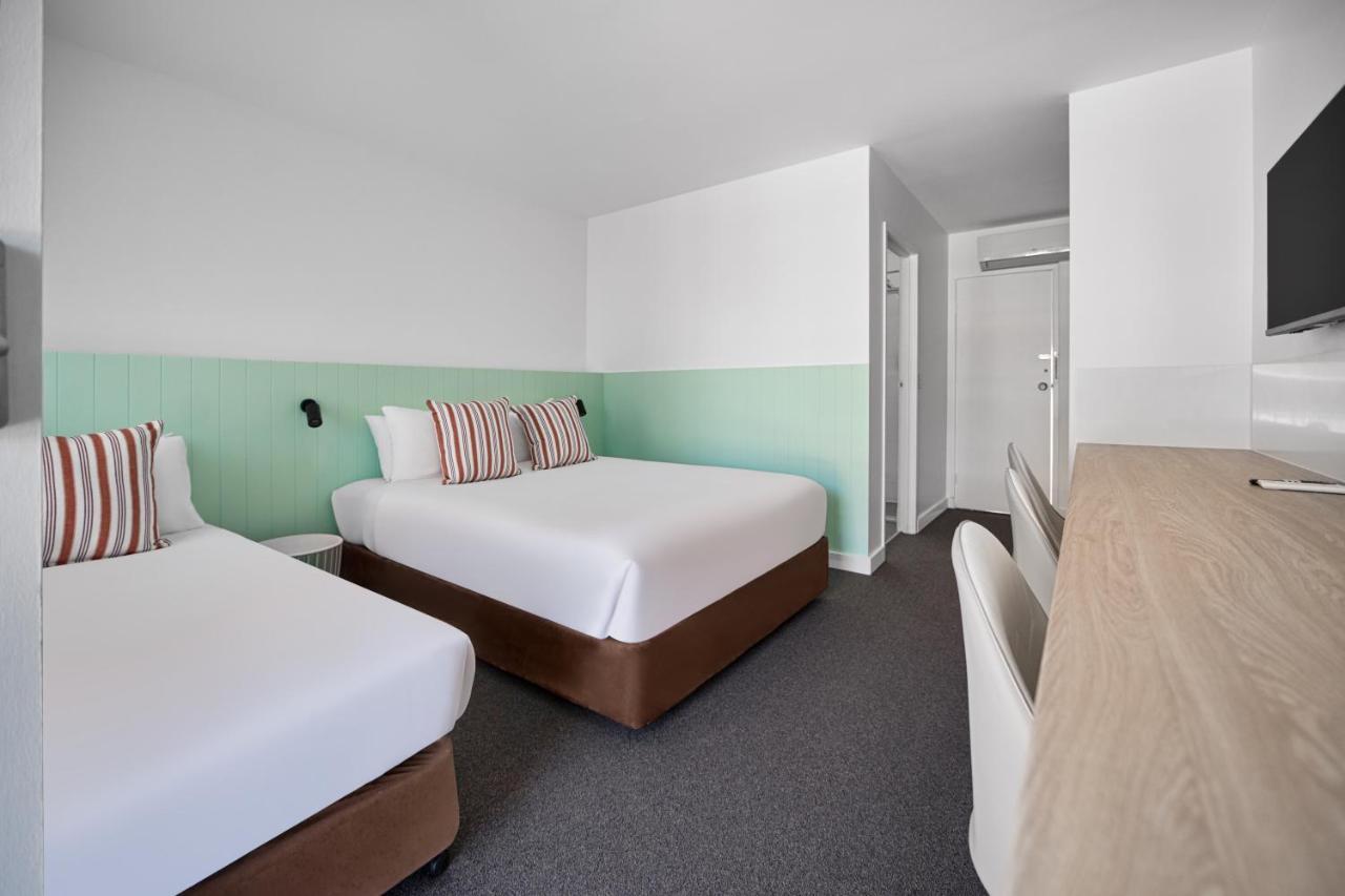 Gosford Palms Motor Inn Esterno foto