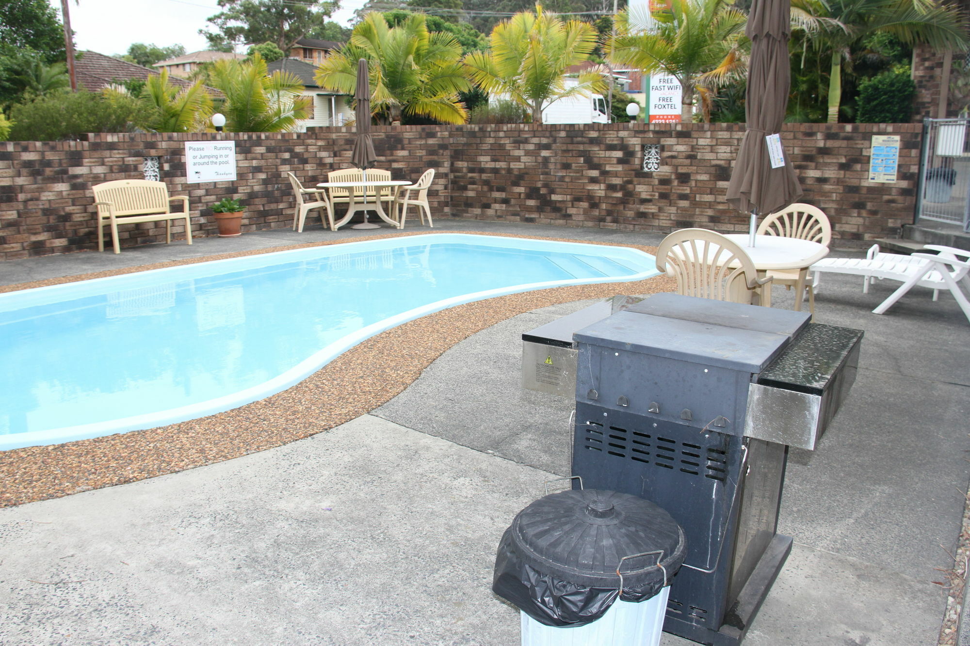Gosford Palms Motor Inn Esterno foto